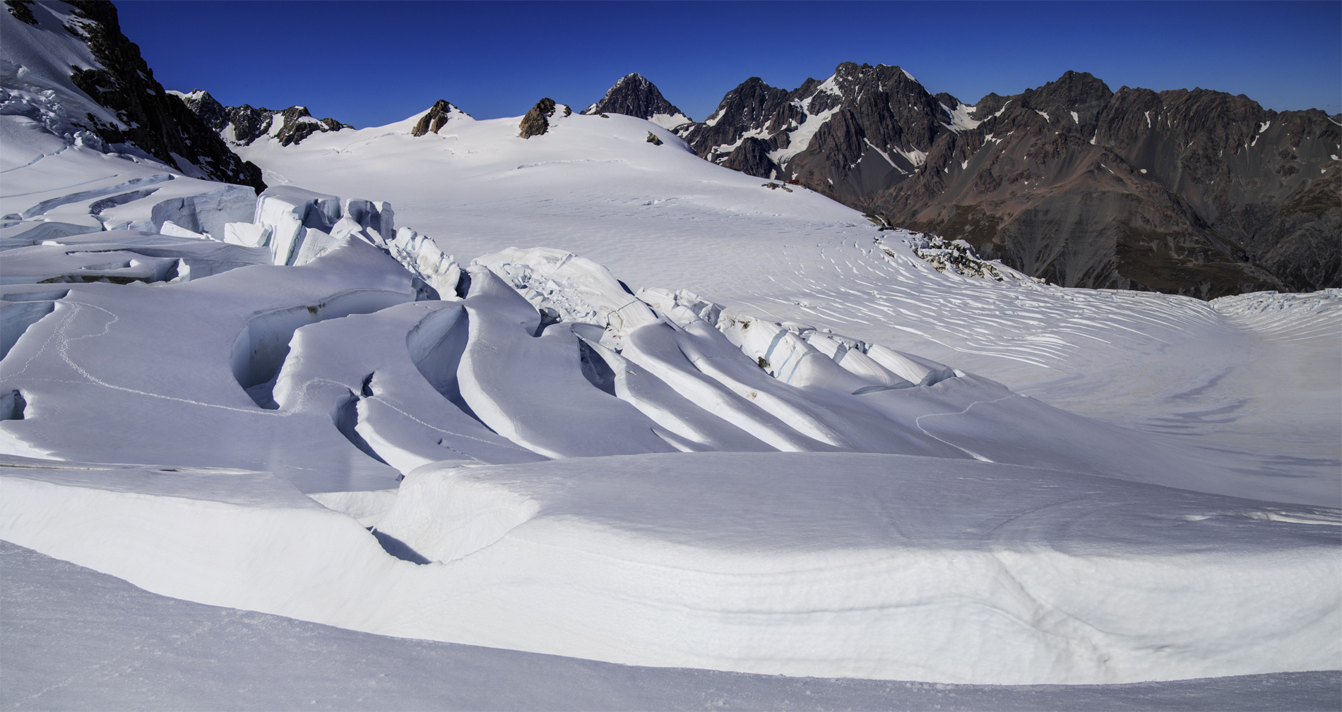        (Linda Glacier)       Grand Plateau    Plateau Hut.