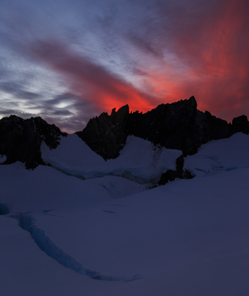       (Linda Glacier)     (Bowie Ridge).