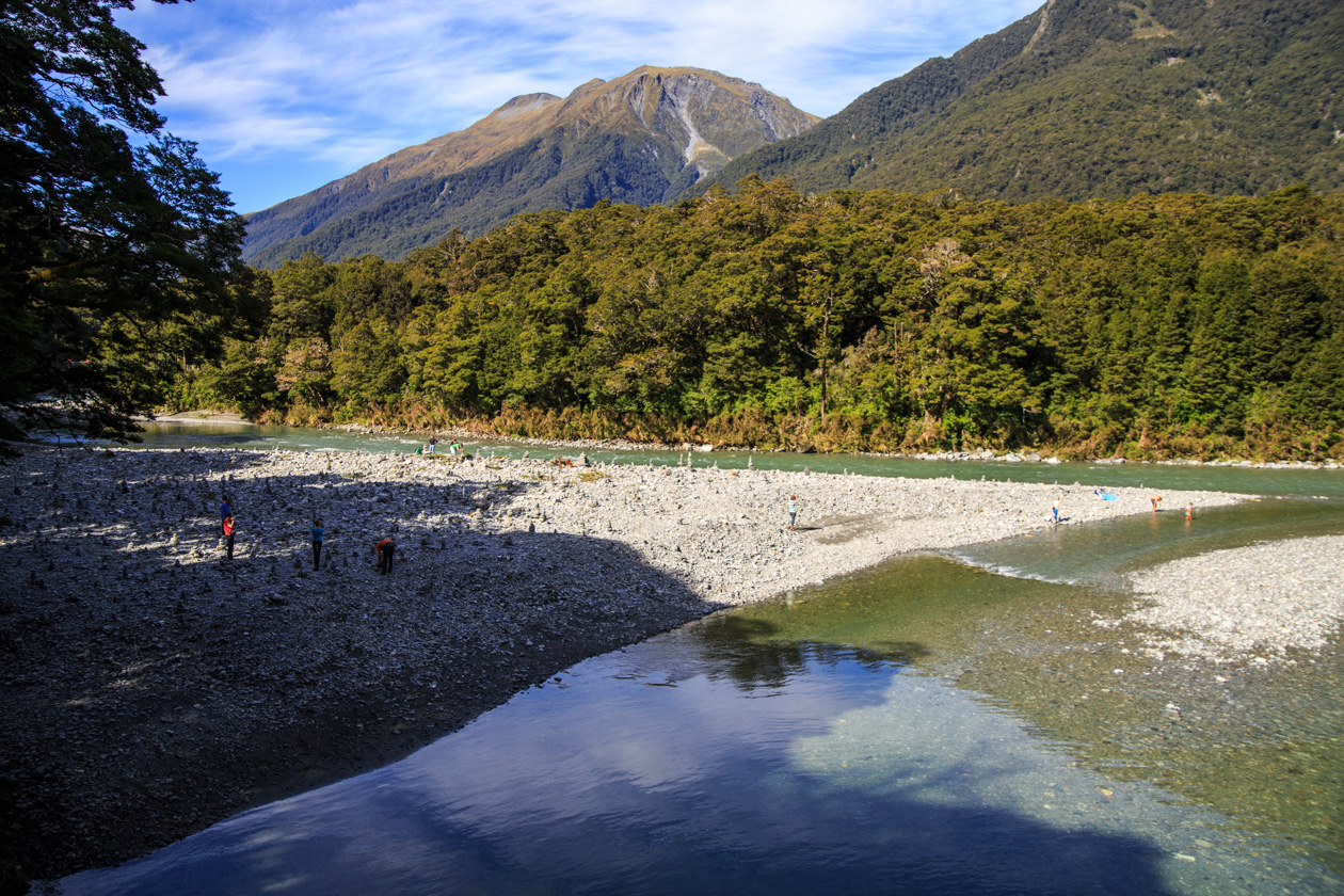     Mount Aspiring.<br>   Blue River    (Makarora River).         .