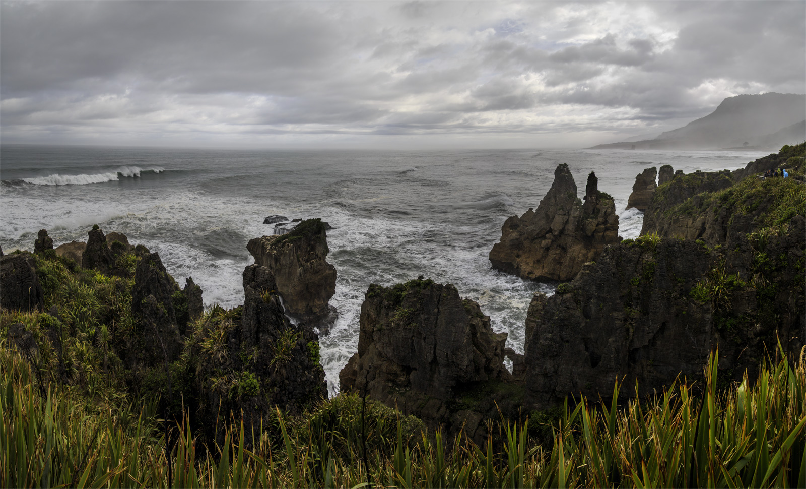     (Pancake Rocks).<br>     .