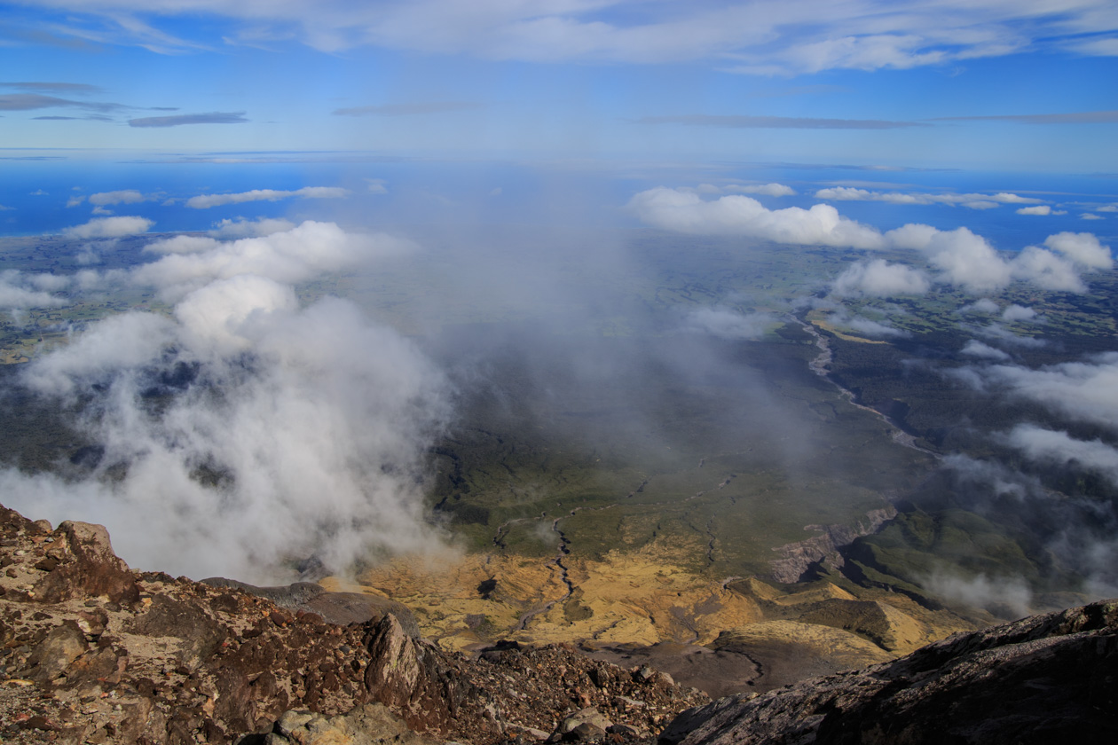     Mt.Egmont/Taranaki 2518  .