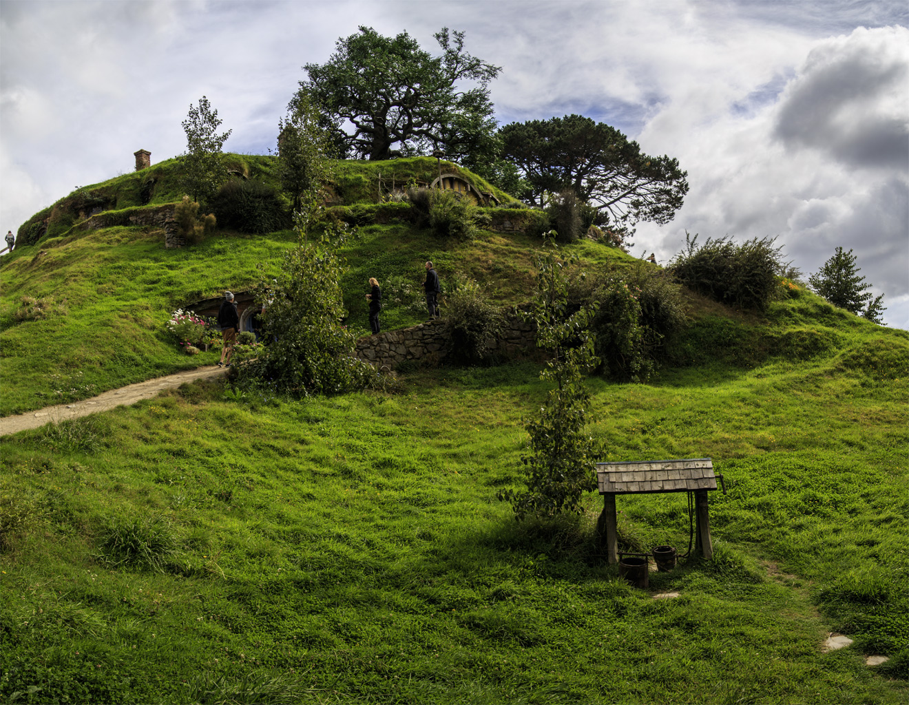    (Hobbiton).<br>    Bag End     .