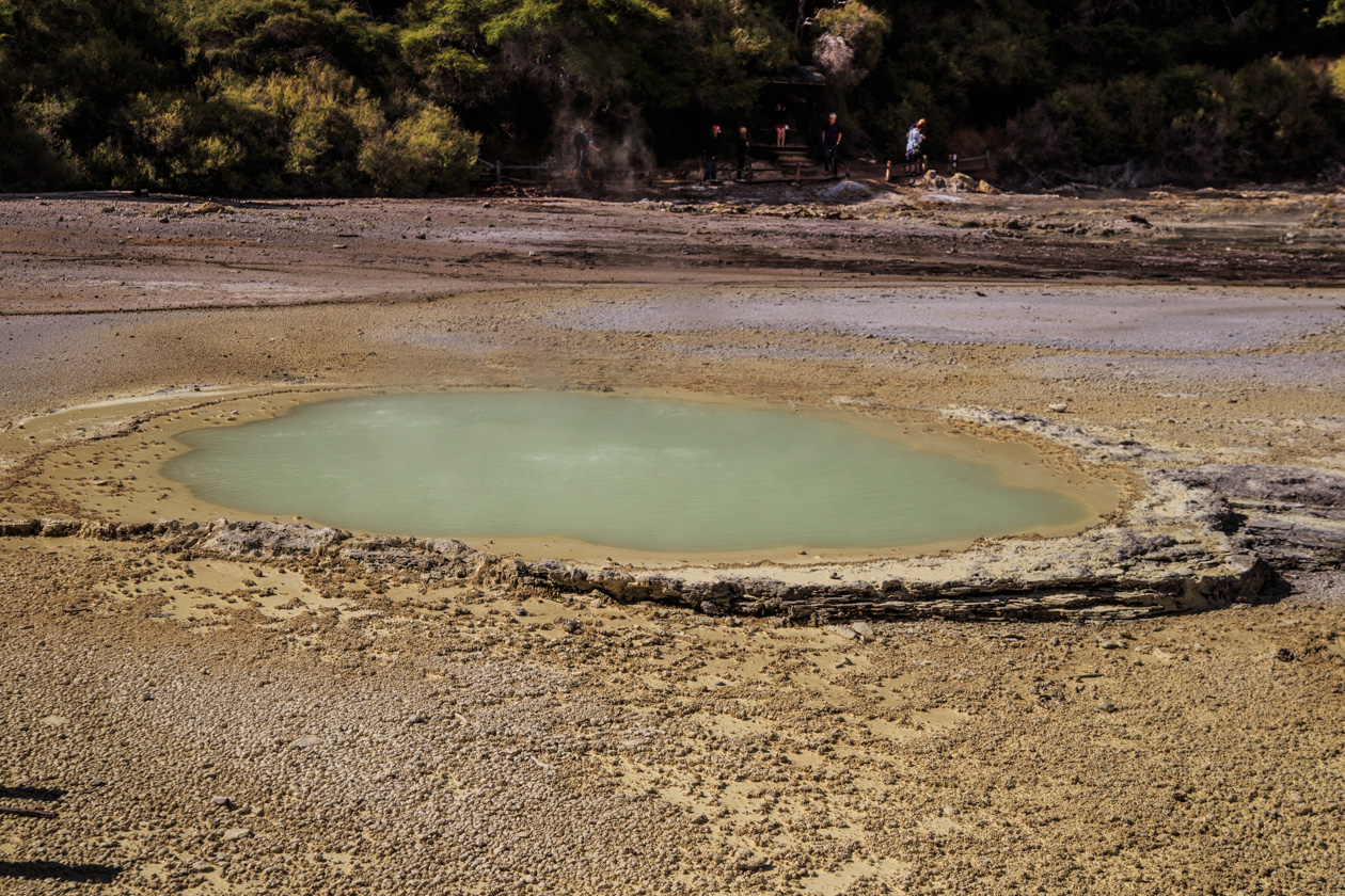  (Rotorua).<br>  Wai-O-Tapu Thermal Wonderland.<br>  (Oyster Pool).