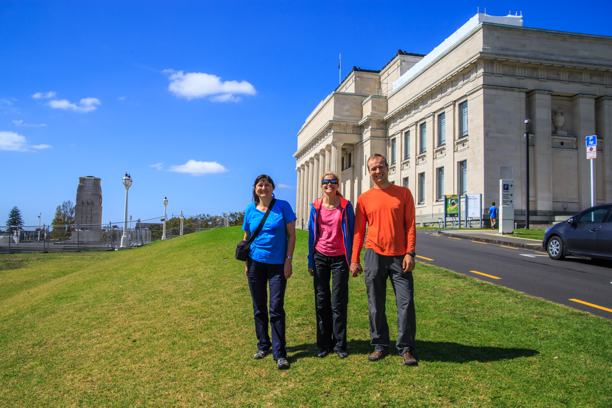  (Auckland).<br>    (Auckland War Memorial Museum).