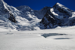     (Grand Plateau Glacier).    ( ) Lendenfeld Peak 3194, Mount Haast 3114, Mount Dixon 3004,     Engineer Col 3093   Marcel Col 2987 .