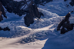       (Linda Glacier)    (Plateau Hut).