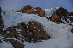     Summit Roks   Mount Cook        (Linda Glacier).      -    .