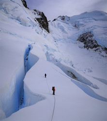       (Linda Glacier).    Clarke Saddle 2978.