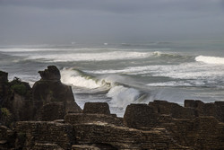     (Pancake Rocks).   .