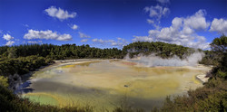  (Rotorua).   Wai-O-Tapu Thermal Wonderland.   (Artist's Palette).