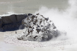  (Rotorua).   Wai-O-Tapu Thermal Wonderland.     Mud Pool.