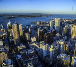  (Auckland).    Sky Tower.      (Main observation level)   186 .