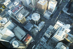  (Auckland).    Sky Tower.    ,       .       .