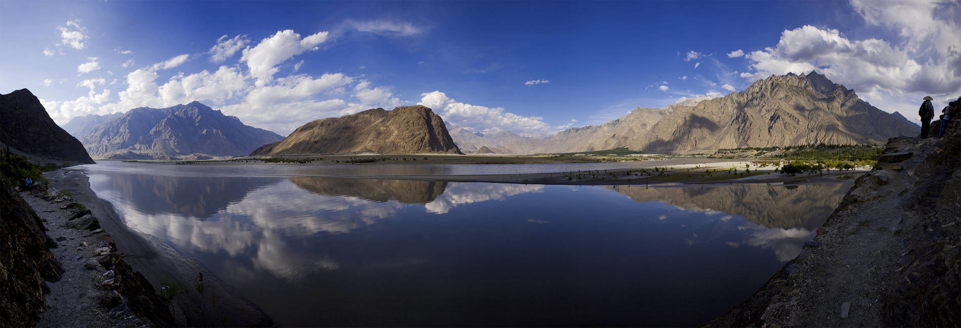  (Skardu).<br>    (Indus River).