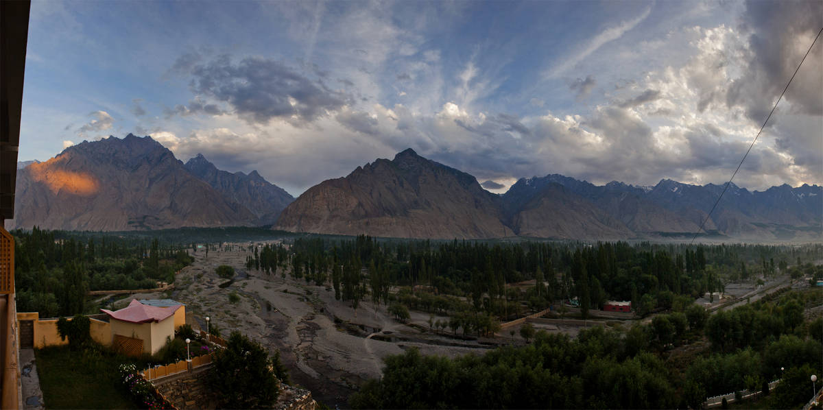  (Skardu).<br>          (Mashabrum Hotel).