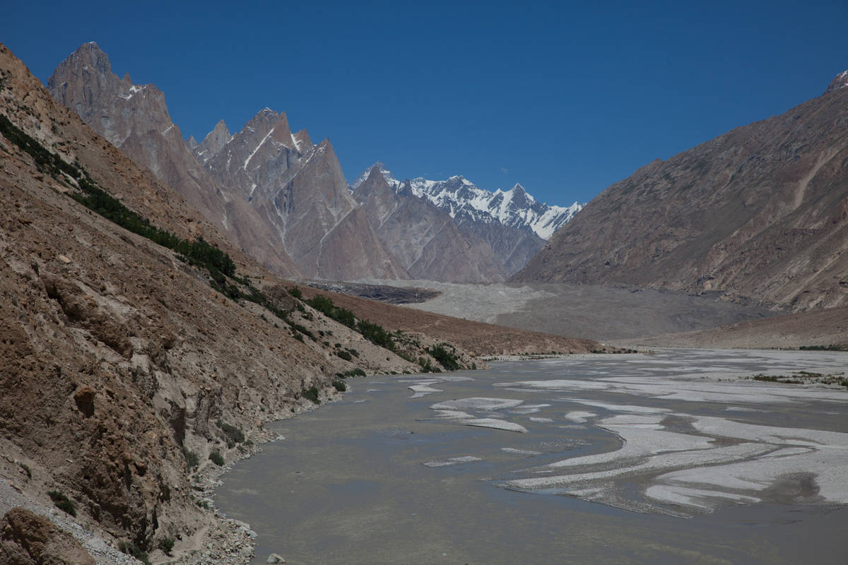     (Biaho Lungpa),   (Baltoro Glacier)    - (Baltoro Muztagh Range).<br>        (Paiju).