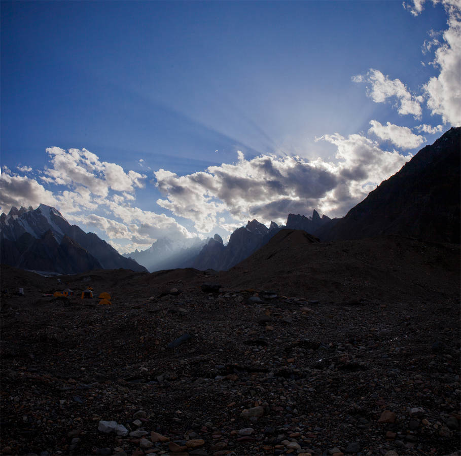      II (Goro II)     (Baltoro Glacier).