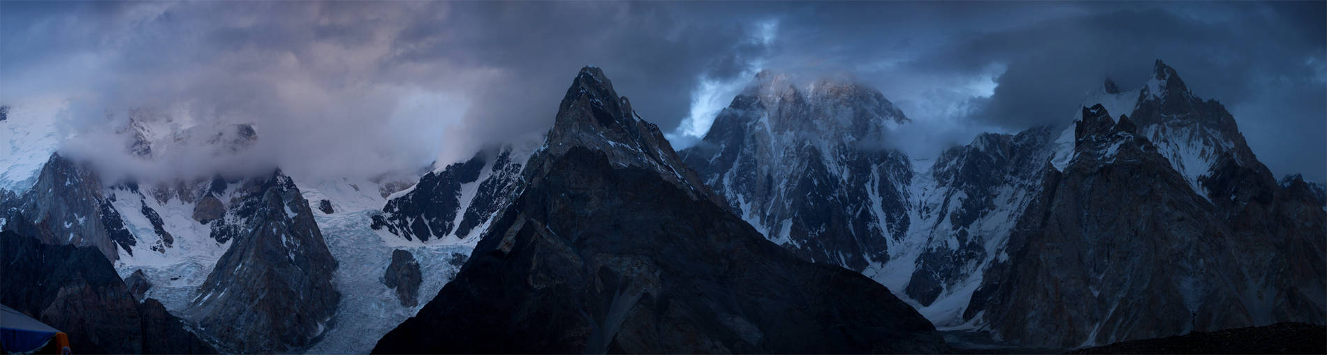    - (Baltoro Muztagh Range)      (Concordia)     (Baltoro Glacier).