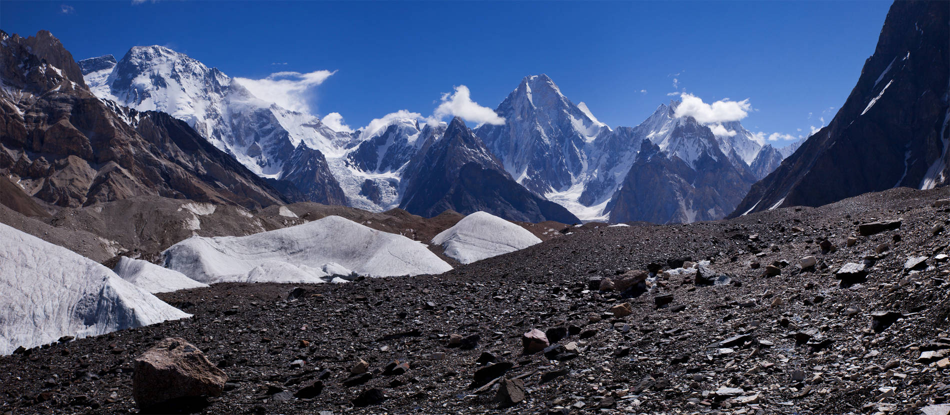    - (Broad Peak)   IV  II (Gasherbrum IV and II)      (Baltoro Glacier)     (Biarchedi Glacier).