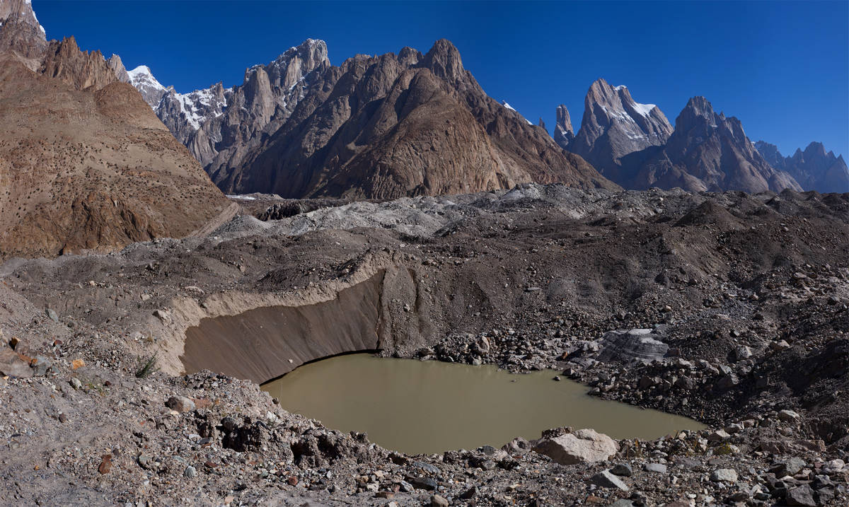        (Baltoro Glacier).<br>       (Uli Biaho Glacier).<br>       (Trango).