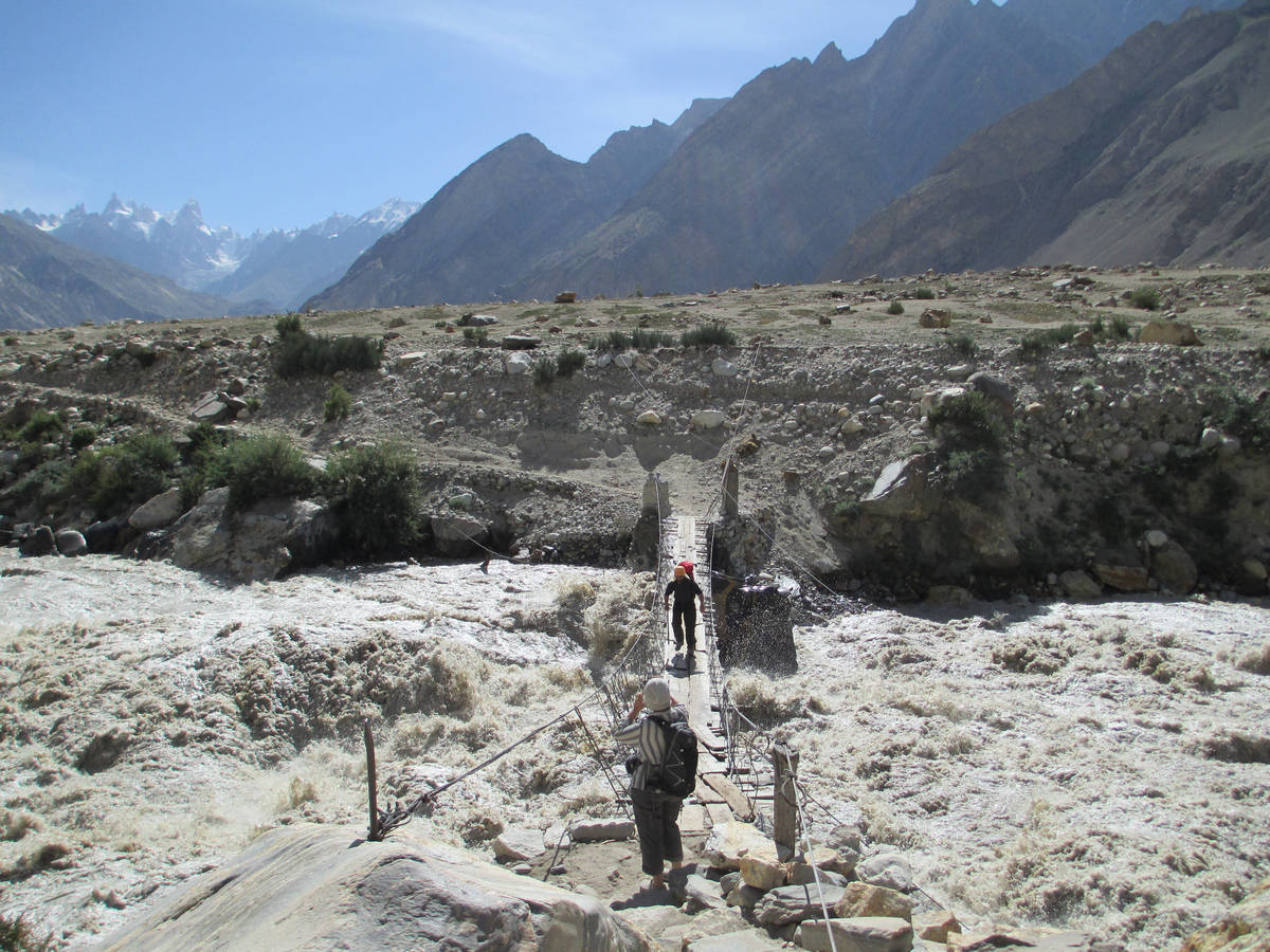     ,    (Biafo Glacier).