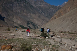         (Biafo Glacier).