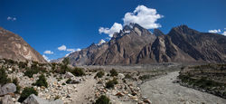   (Braldu River)          (Biafo Glacier).