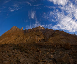       (Baltoro Glacier).<br>     (Paiju Peak).