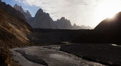       (Baltoro Glacier).