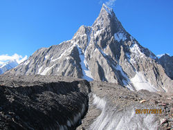           (Baltoro Glacier)      (Concordia).