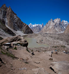        (Urdukas).<br>     (Baltoro Glacier).