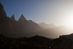       (Baltoro Glacier)    (Khoburtse).<br> Lobsang Spire    .