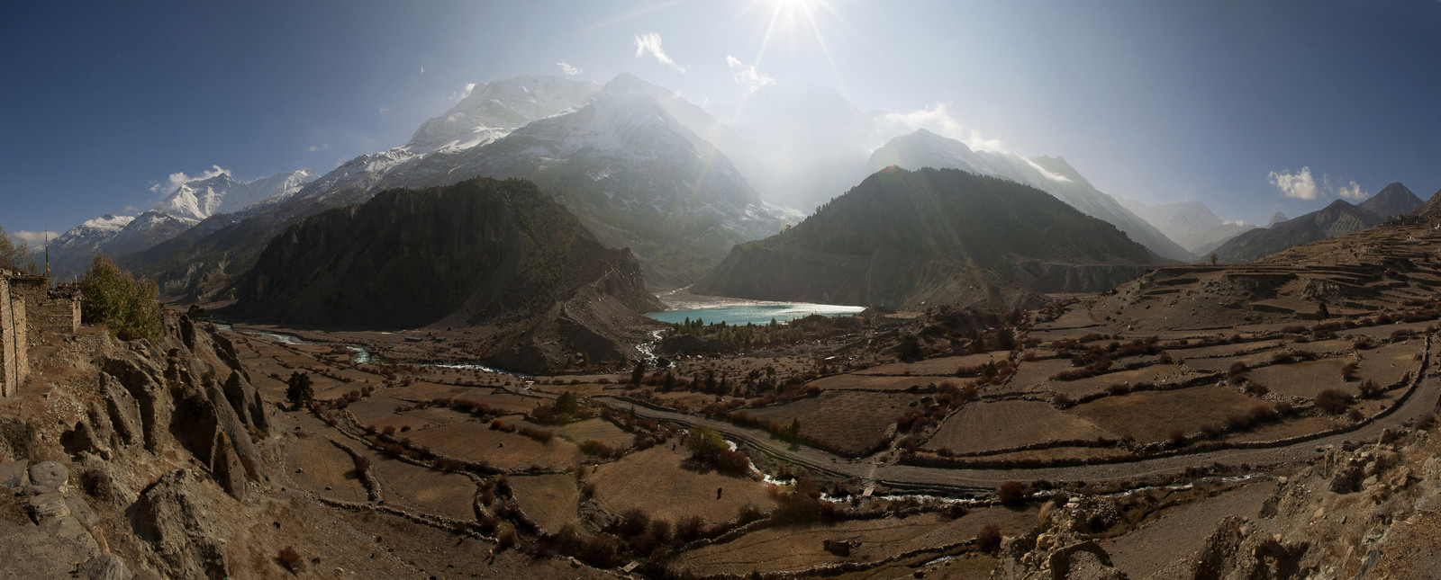     Manang'.     II 7937,     III 7555 -  7454   Gangapurna Tal,    Tilicho Peak 7134.