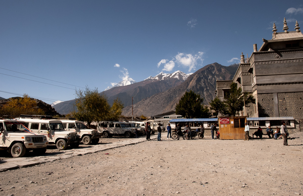 -  Jomsom.