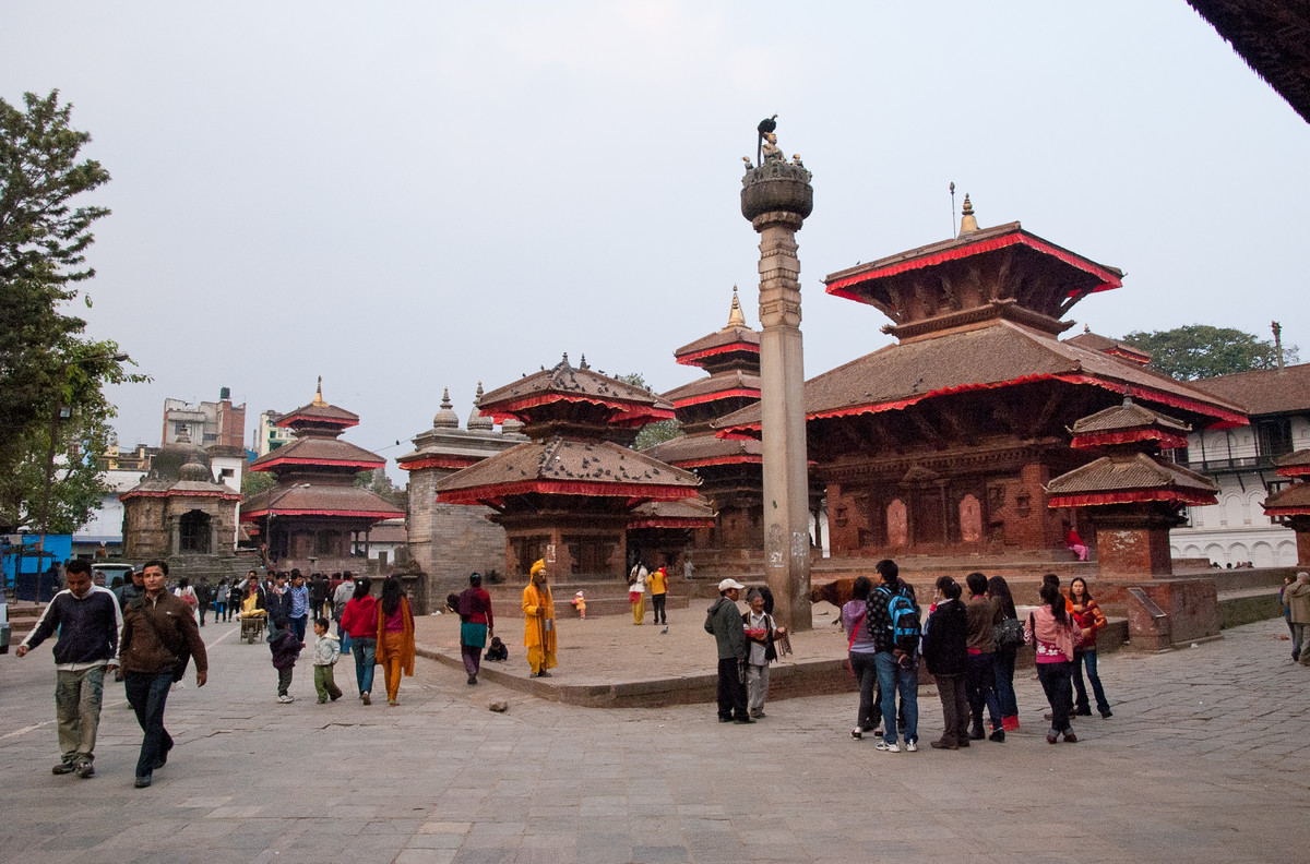    (Kathmandu Durbar Square).     ,    .