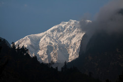    Lamjung Himal 6983  Chame.