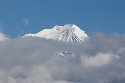   Pisang Peak 6091.