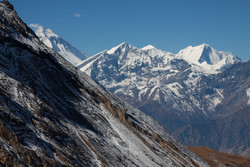    Thorung.  ,   ,  - ,   Dhaulagiri. , ,   .