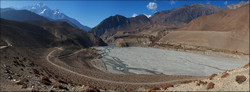    -    Jomsom.    .   Nilgiri.   Dhaulagiri.