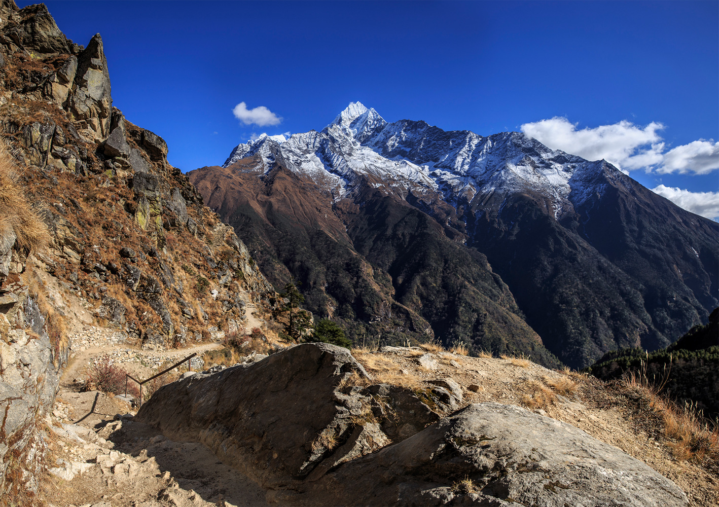      (Gokyo).