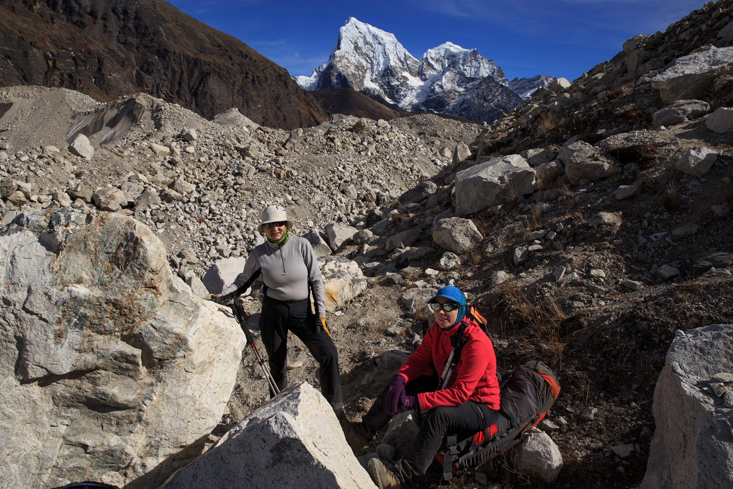      (Gokyo)   (Dragnag)     (Ngozumpa Glacier).