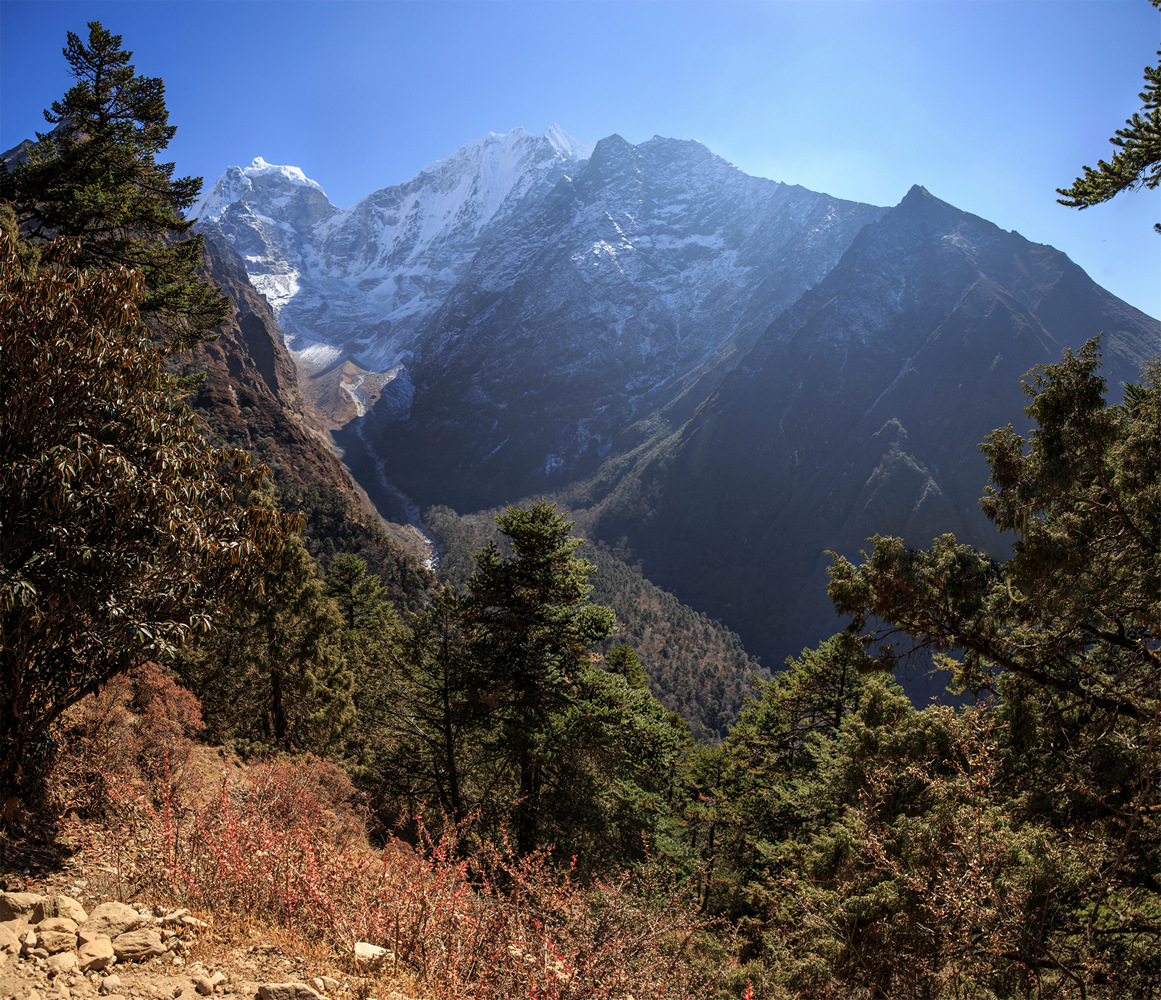     (Thamserku) 6618     (Tengboche).