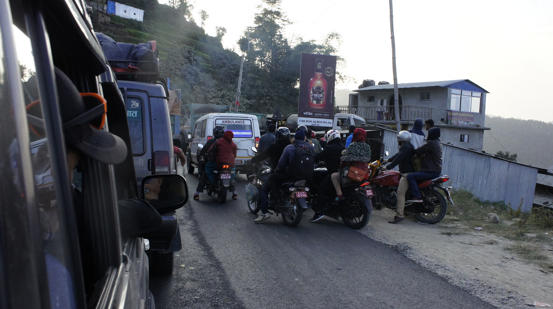    (Phaplu)   (Kathmandu).       .