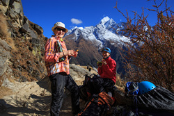         (Gokyo).