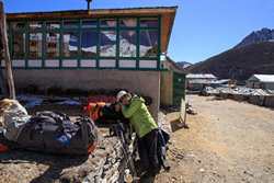          (Gokyo).