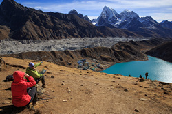        (Gokyo Ri) 5360.