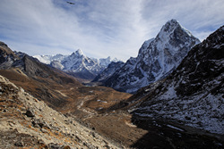     (Ama Dablam) 6812   (Cholatse) 6440 -         (Cho La).