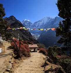     (Tengboche).