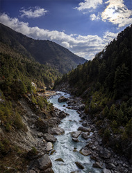         Dudh Koshi     (Tengboche).