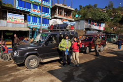    (Phaplu)   (Kathmandu).      Ramailo Danda.